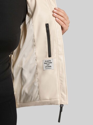 khujo Winter Jacket 'Aurora' in White