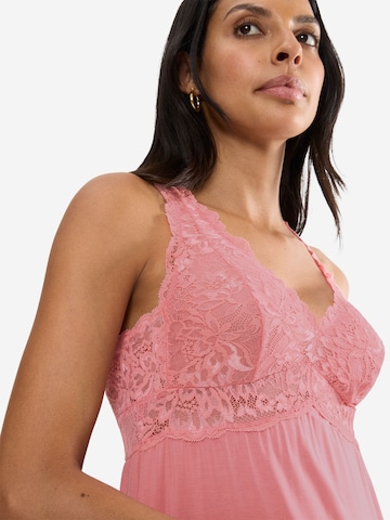 TRIUMPH Nachthemd ' Red Label Timeless Sensuality ' in Pink