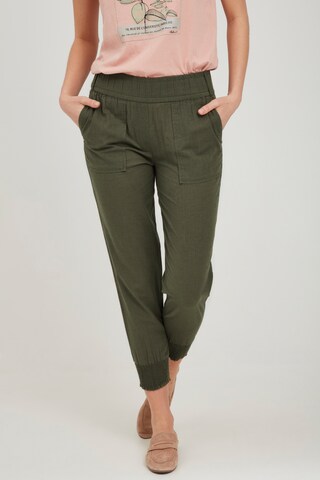 Fransa Tapered Pleat-Front Pants in Green: front