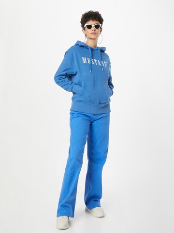 MUSTANG Sweatshirt 'Bianca' in Blau