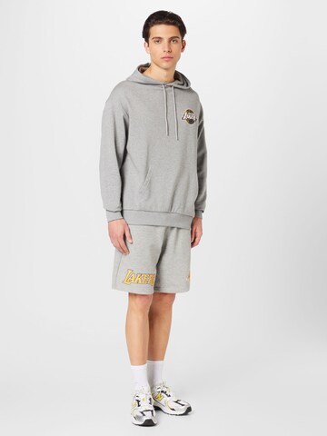 Felpa sportiva 'Los Angeles Lakers' di NEW ERA in grigio