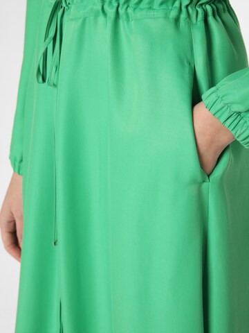 Robe-chemise COMMA en vert