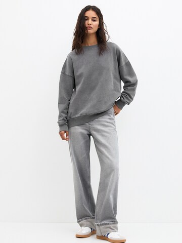 Pull&Bear Sweatshirt i grå