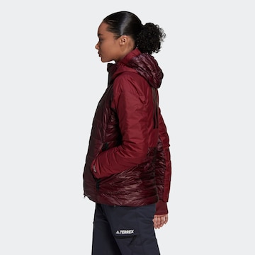 Veste de sport 'Myshelter' ADIDAS TERREX en rouge