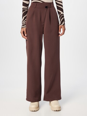 Hailys Loose fit Pleat-Front Pants 'Grace' in Brown: front