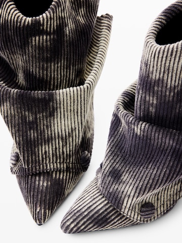 Desigual Gležnarji | bež barva