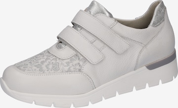 WALDLÄUFER Lace-Up Shoes in White: front