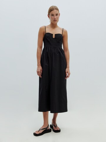 EDITED Dress 'Gia' in Black: front