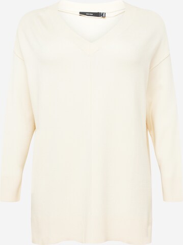 Pull-over oversize 'Gold Pink' Vero Moda Curve en beige : devant