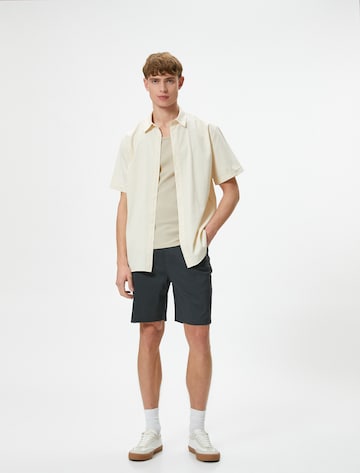 Koton Regular Chino in Grijs