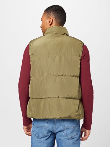 BURTON MENSWEAR LONDON Vest in Green