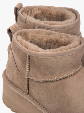 Estro Snow boots '5092' in Beige