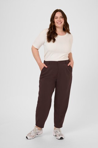 Loosefit Pantalon à pince 'KCMerla' KAFFE CURVE en marron