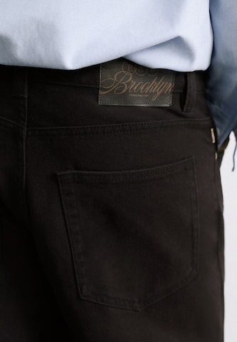 Pull&Bear Regular Byxa i svart