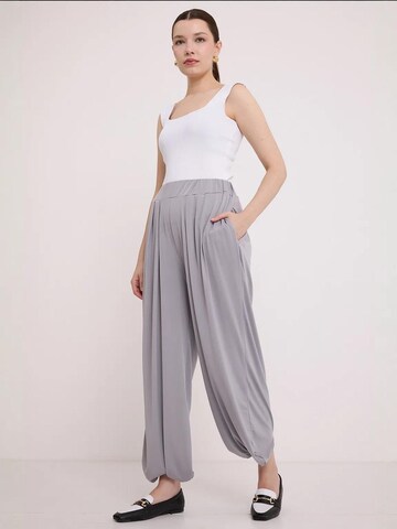 Bigdart - Perna larga Calças harem em cinzento