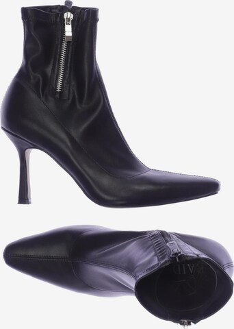 Raid Dress Boots in 38 in Black: front