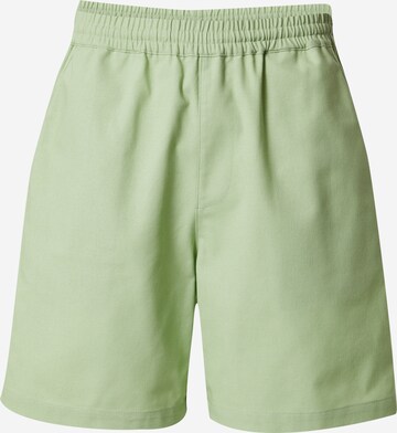 DAN FOX APPAREL Loosefit Broek 'Charlie' in Groen: voorkant