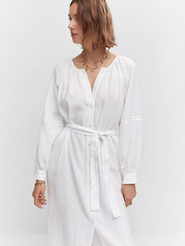 Robe-chemise 'Ibiza' MANGO en blanc : devant