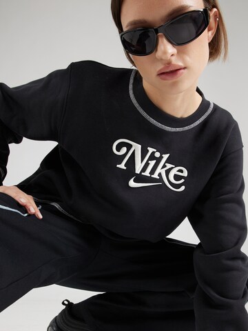 Nike Sportswear Sweatshirt in Black