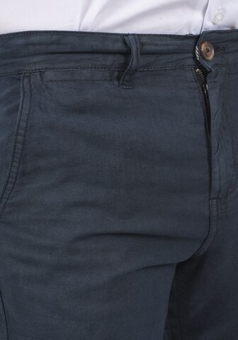 !Solid Regular Shorts in Blau