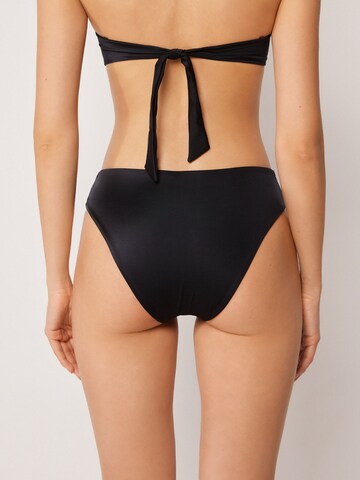 CALZEDONIA Bikinihose 'Elegant Bicolor' in Schwarz