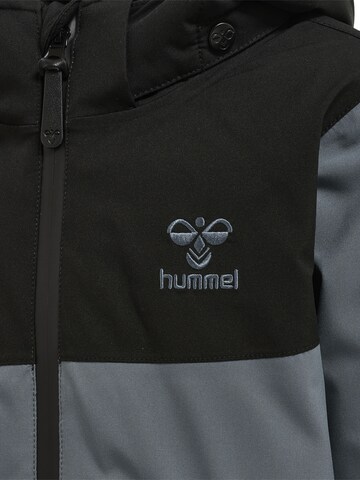 Hummel Functionele jas 'Logan' in Grijs