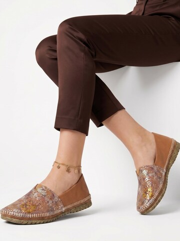 Maciejka Classic Flats in Yellow