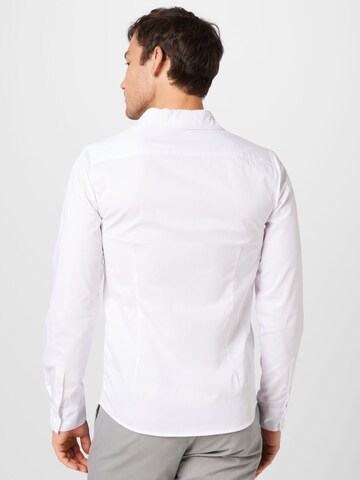 ABOUT YOU - Slim Fit Camisa 'Moritz' em branco