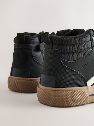 Next Boot in Black
