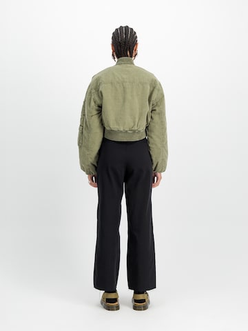 Veste d’hiver 'Multipocket Flight' ALPHA INDUSTRIES en vert