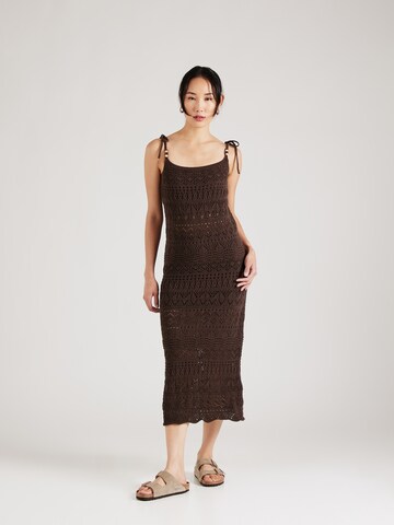 ONLY Knit dress 'AVINA' in Brown: front