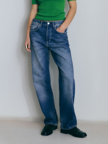 Bhoem Regular Jeans in Blue: front
