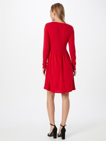 Envie de Fraise فستان 'LIMBO' بلون أحمر
