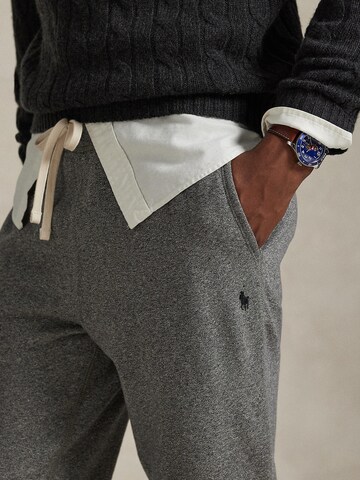 Polo Ralph Lauren Tapered Hose 'CLASSIC' in Grau