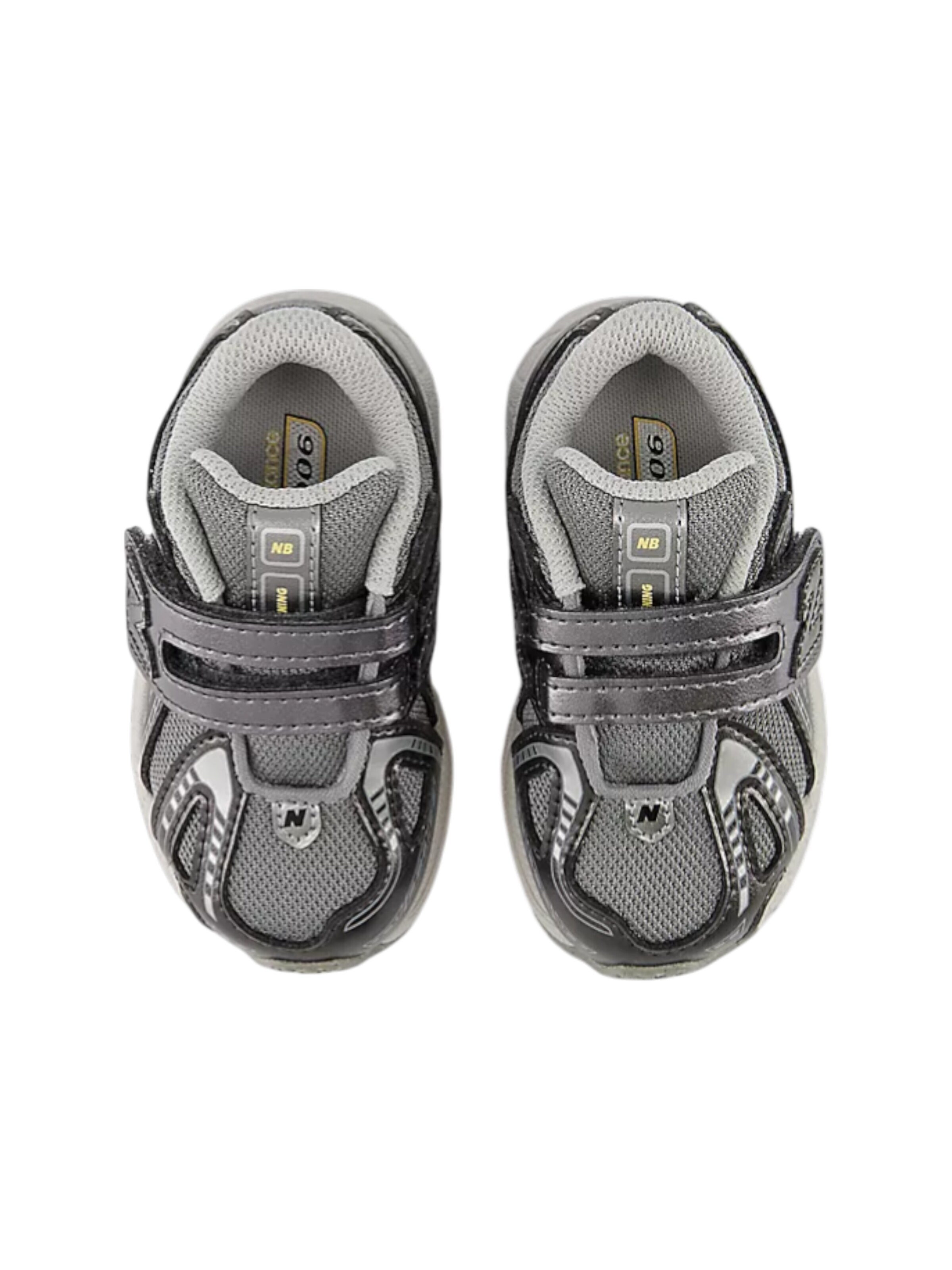new balance Sports shoe in Black