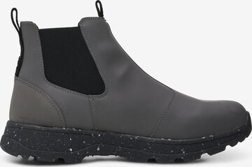 WODEN Boots in Grey