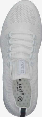 a.soyi Sneakers in White