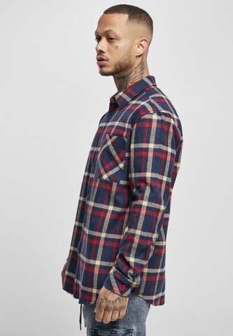 Urban Classics Comfort fit Button Up Shirt in Blue