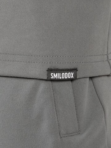 Smilodox Shirt in Grey