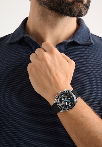 Montre à affichage analogique ' KEDGE ' NAUTICA en argent : devant