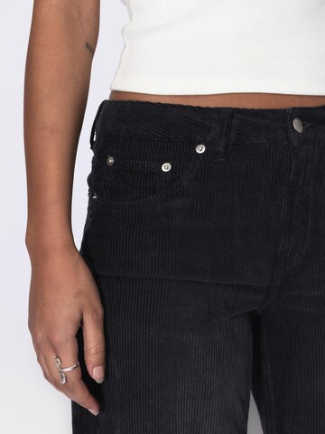 Dr. Denim Regular Jeans 'Rhue Low Wide' in Black
