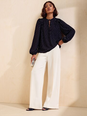 Friends Like These - Blusa en negro