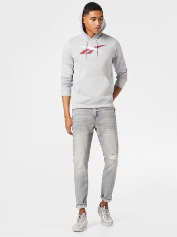 Coupe slim Jean 'TAPER' Superdry en gris