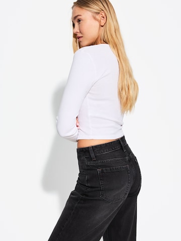 Regular Jeans de la Bershka pe negru