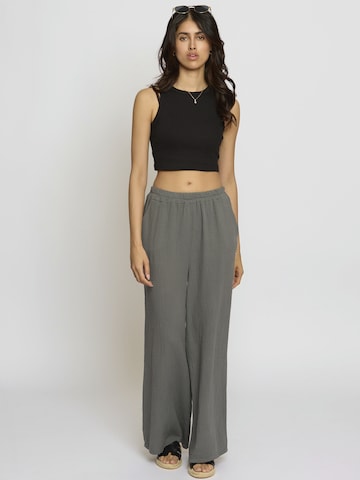 Wide Leg Pantalon 'Edaa' Lilavie en gris