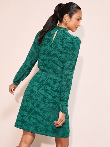 Abito di Friends Like These in verde