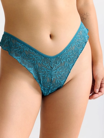 Erlich Textil - Tanga 'Iconic Lace' em azul: frente