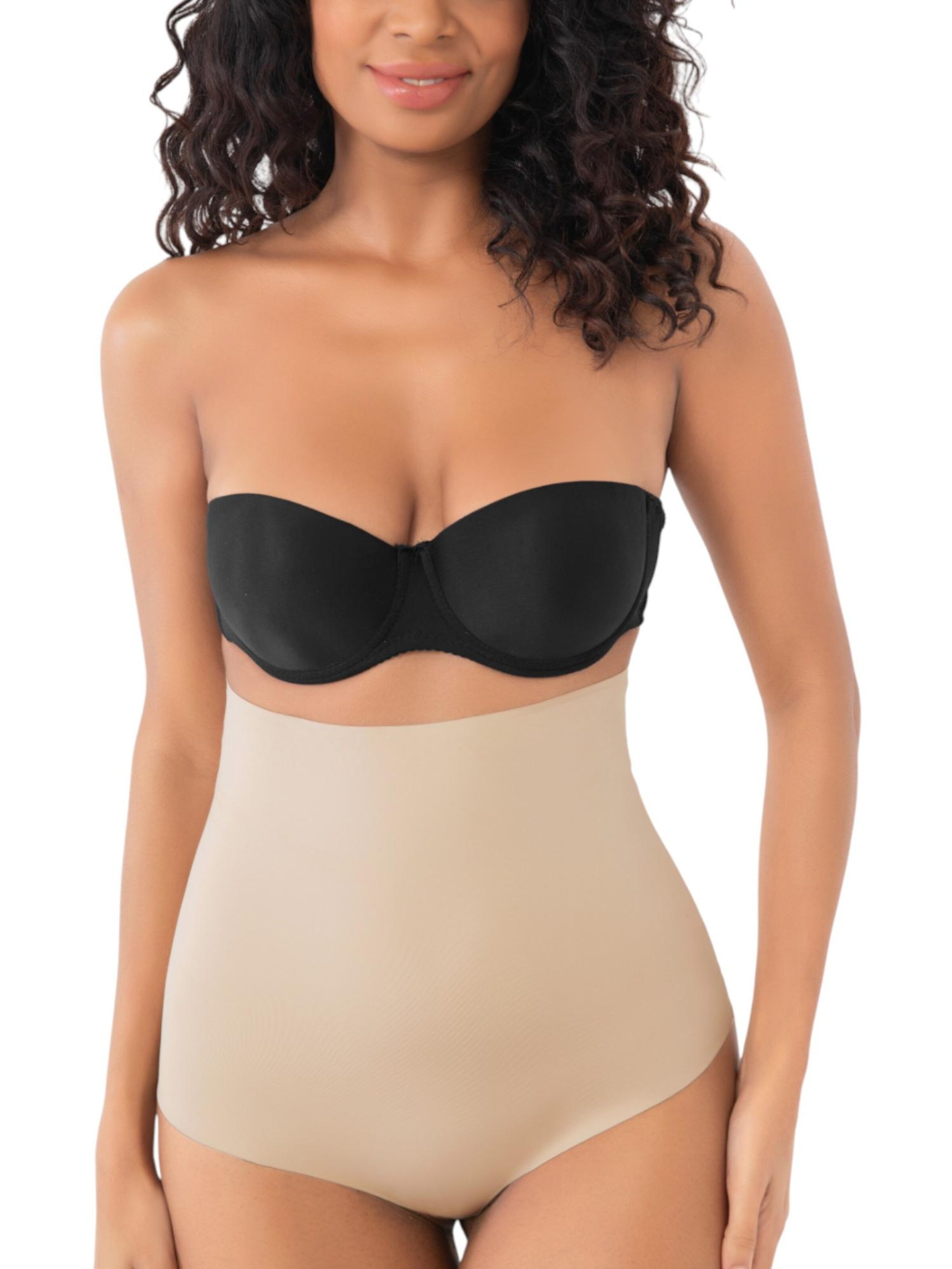 Slip scultant 'LaserInvisible' fashionshowcase en beige