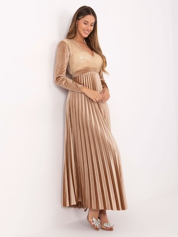 Madnezz House Dress in Beige