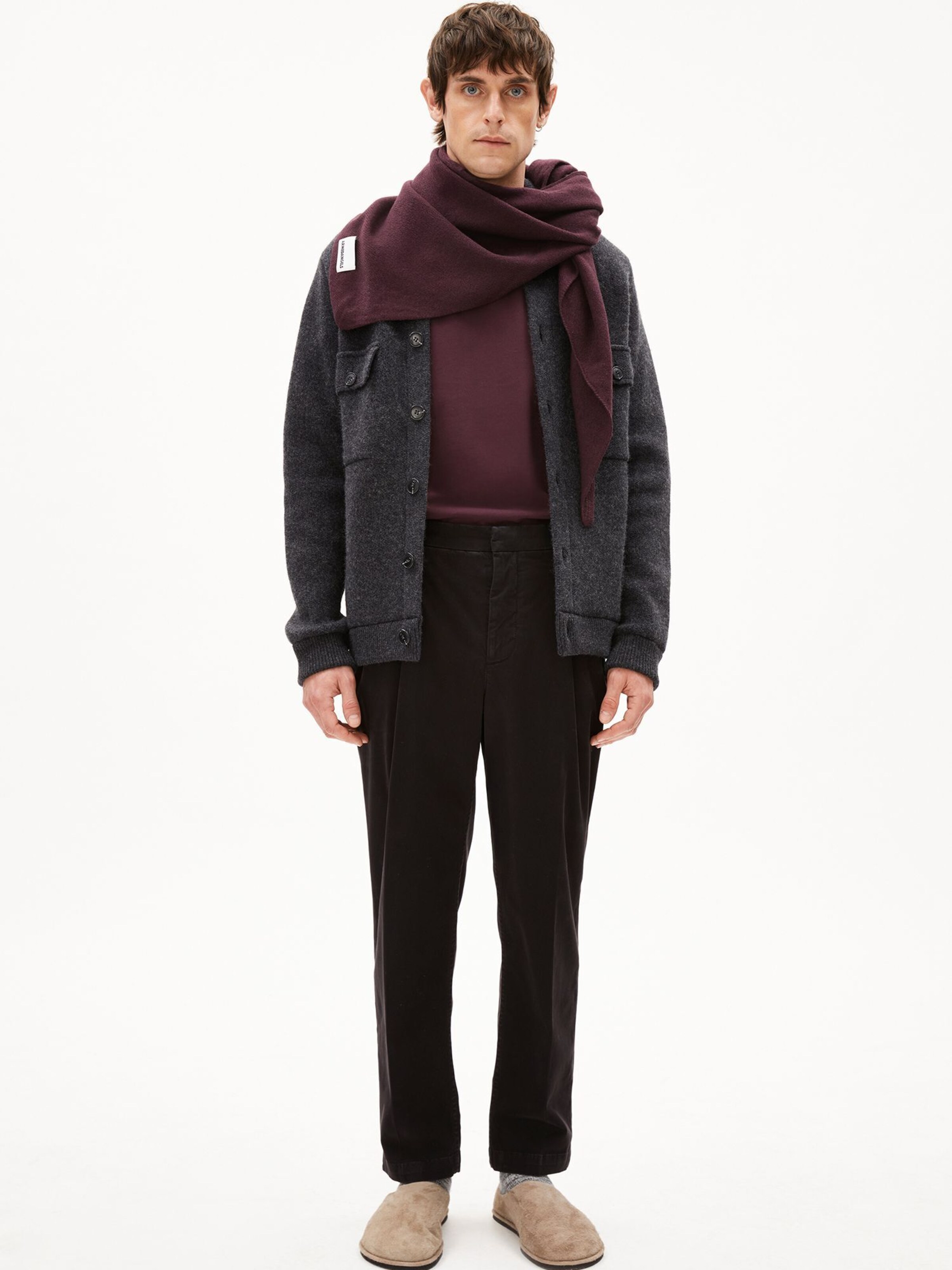 ARMEDANGELS Regular Trousers with creases in Black